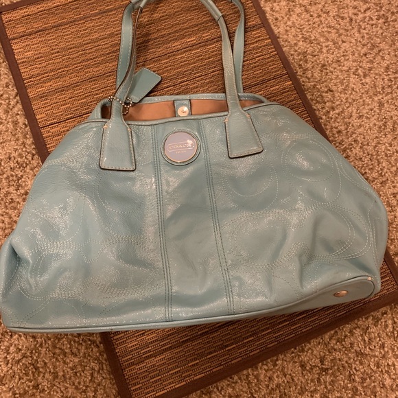 Authentic Coach purse - Picture 2 of 7